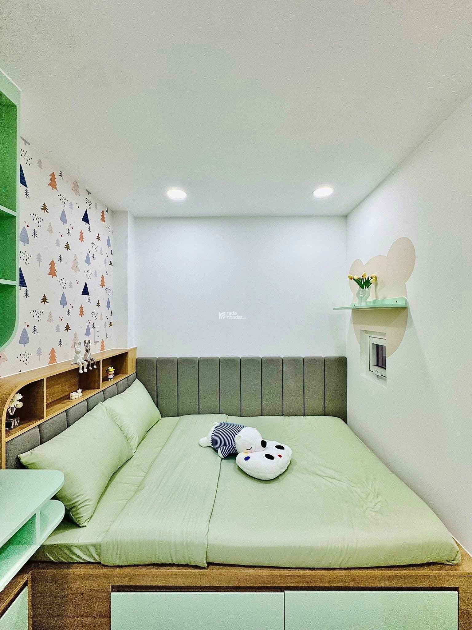 Bán nhà ngay Phổ Quang, Phú Nhuận. Giá: 3 tỷ 530tr/ 68,5m2 sổ riêng, đường ô tô