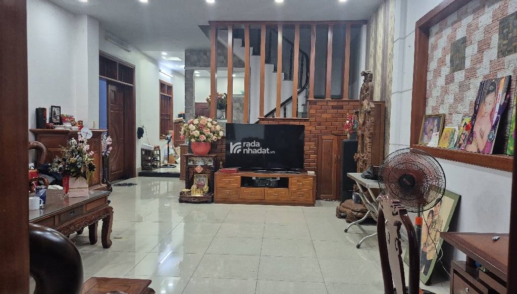 NHÀ ĐẸP Ở NGAY, NGANG HIẾM 10m, GẦN NÚT GIAO GÒ DƯA, 212m2 CHỈ 15,7 TỶ.