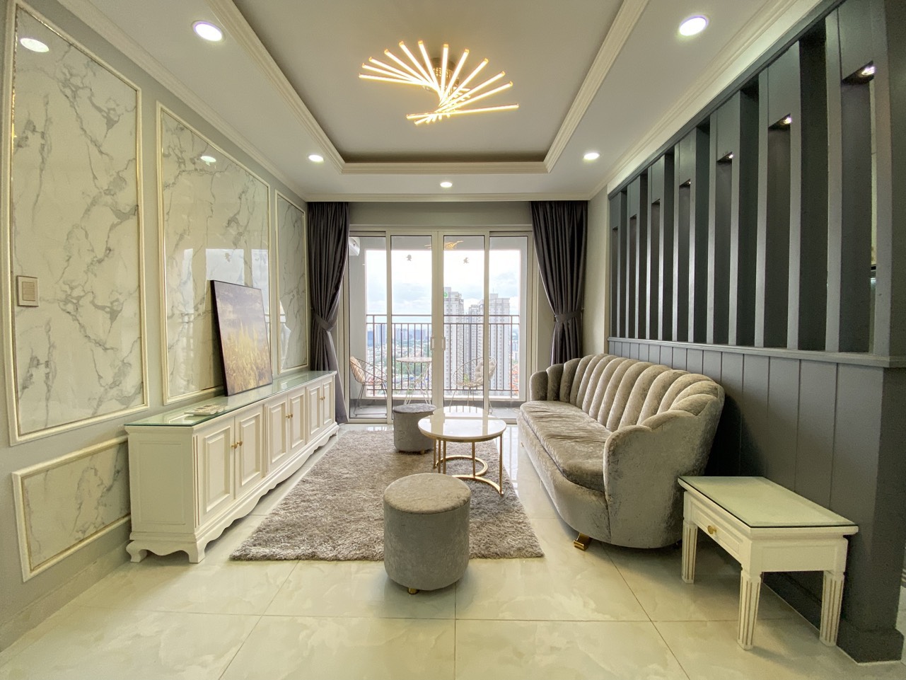 Sunrise City View, 25 triệu/th, 138 m2, 3PN, 2WC, full nội thất sẵn key xem nhà