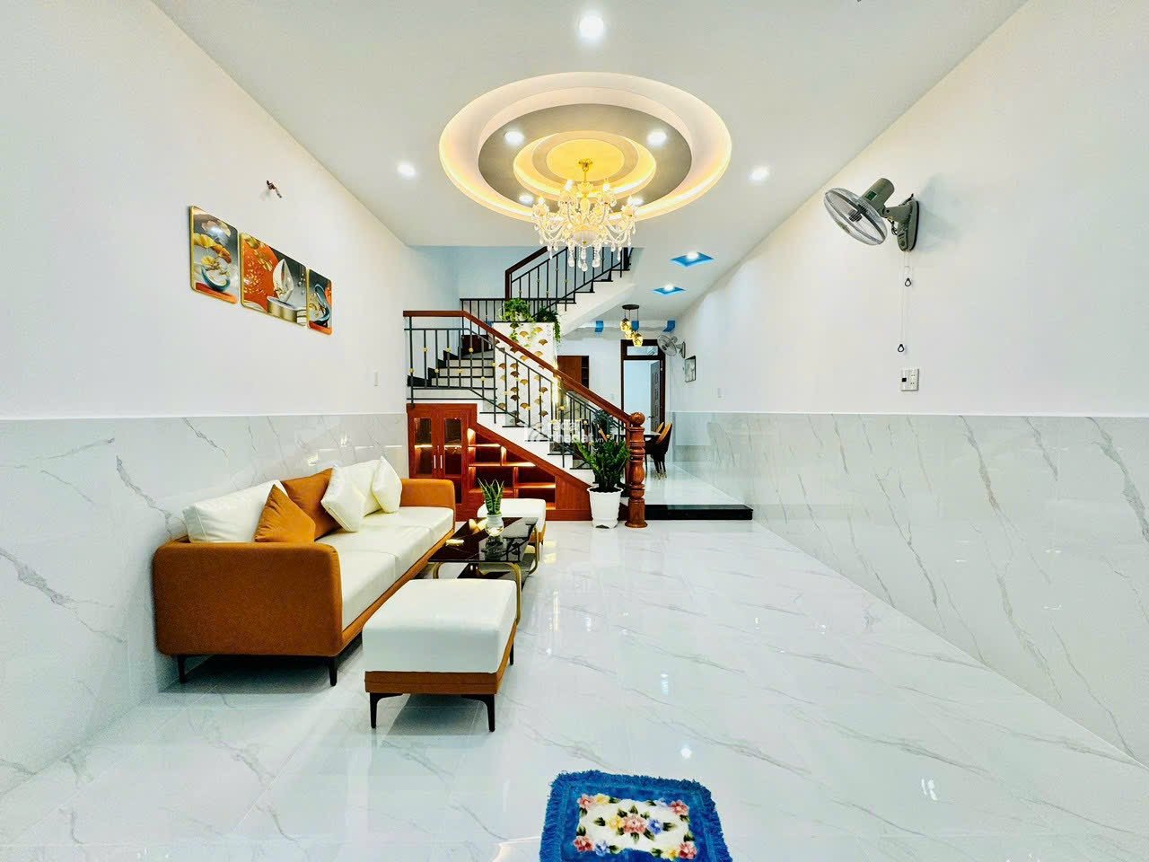 Xoay vốn bán gấp 64m2, Dương Quảng Hàm, P5, Gò Vấp, hẻm xe hơi 5.5m, sổ riêng