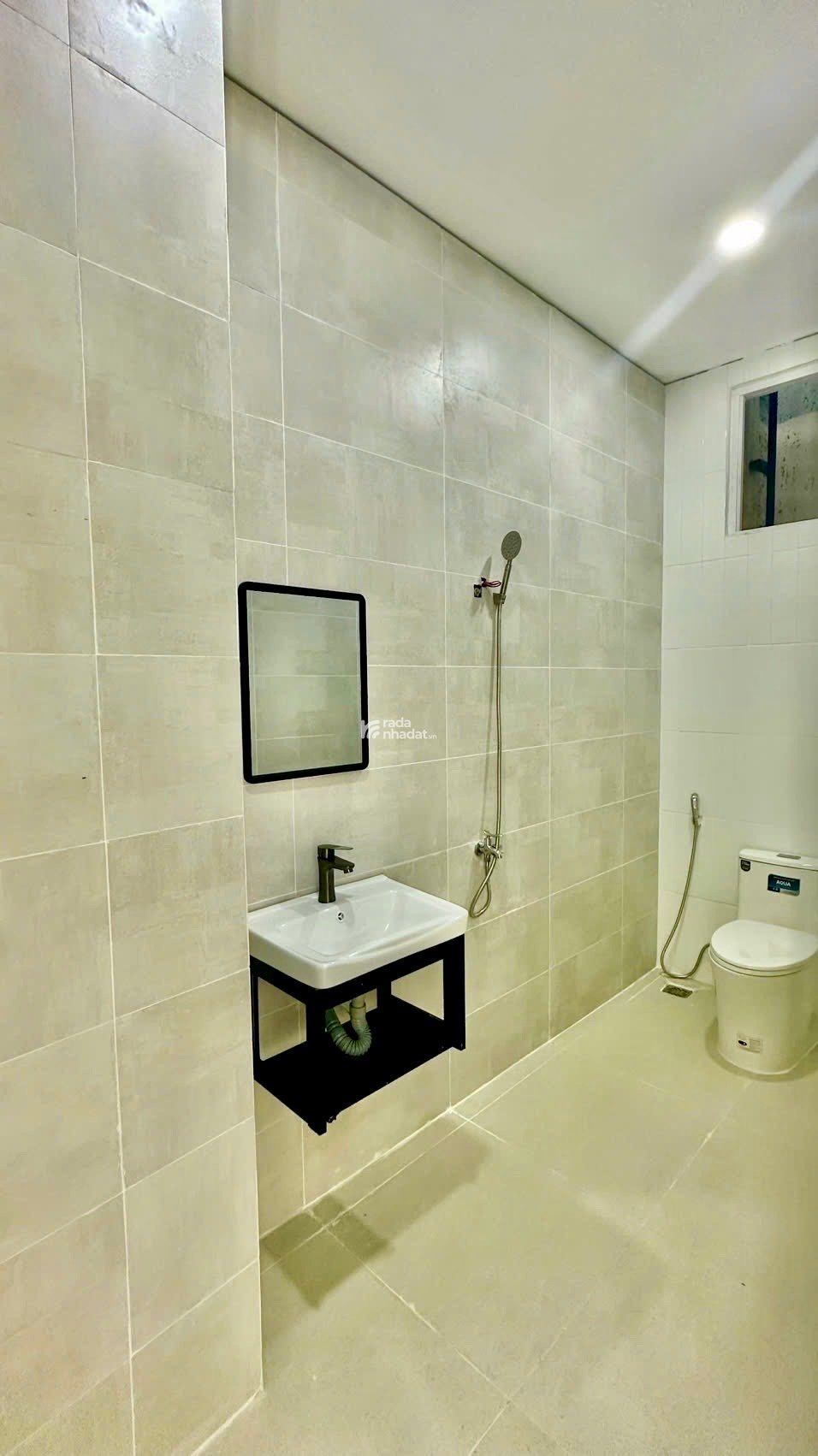 BÁN NHÀ 4 TẦNG - KHU CHỢ VẢI PHÚ THỌ HOÀ - 4x16 - HẺM 5M XE HƠI ĐỖ CỬA - CHỈ 7.2 TỶ TL