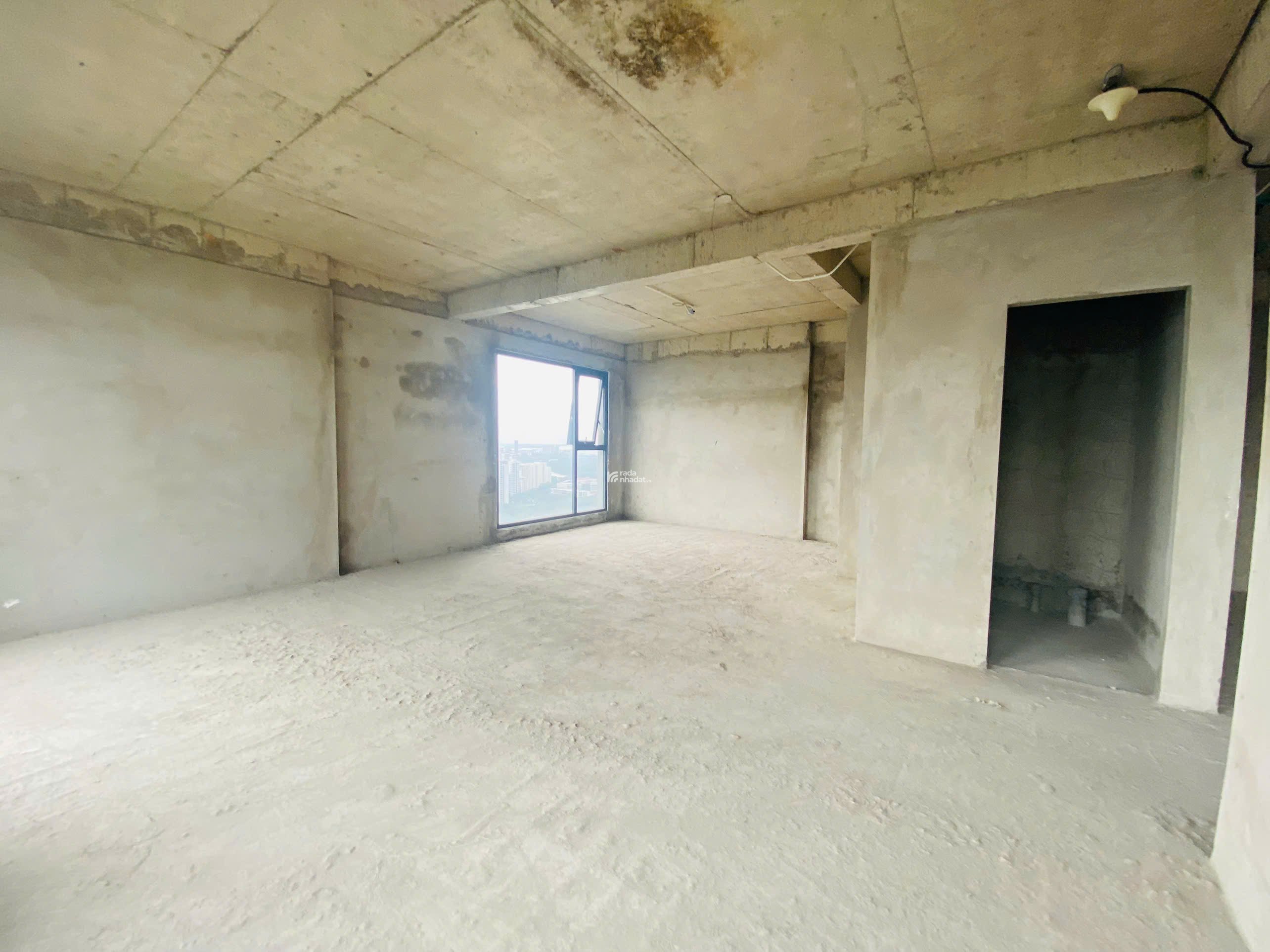 Bán nhanh căn 3PN suất nội bộ, giá 5,95 tỷ bao sổ, tầng cao view LM 81