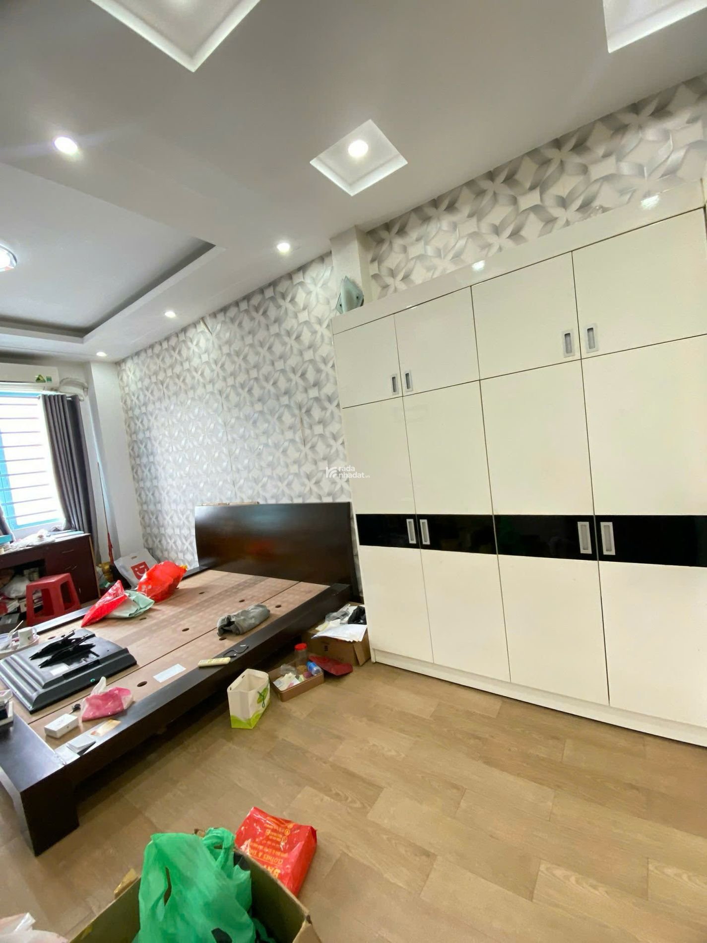 BÁN NHÀ KHU SẦM UẤT - SÁT BÊN ĐẦM SEN, Q.11 - LẠC LONG QUÂN