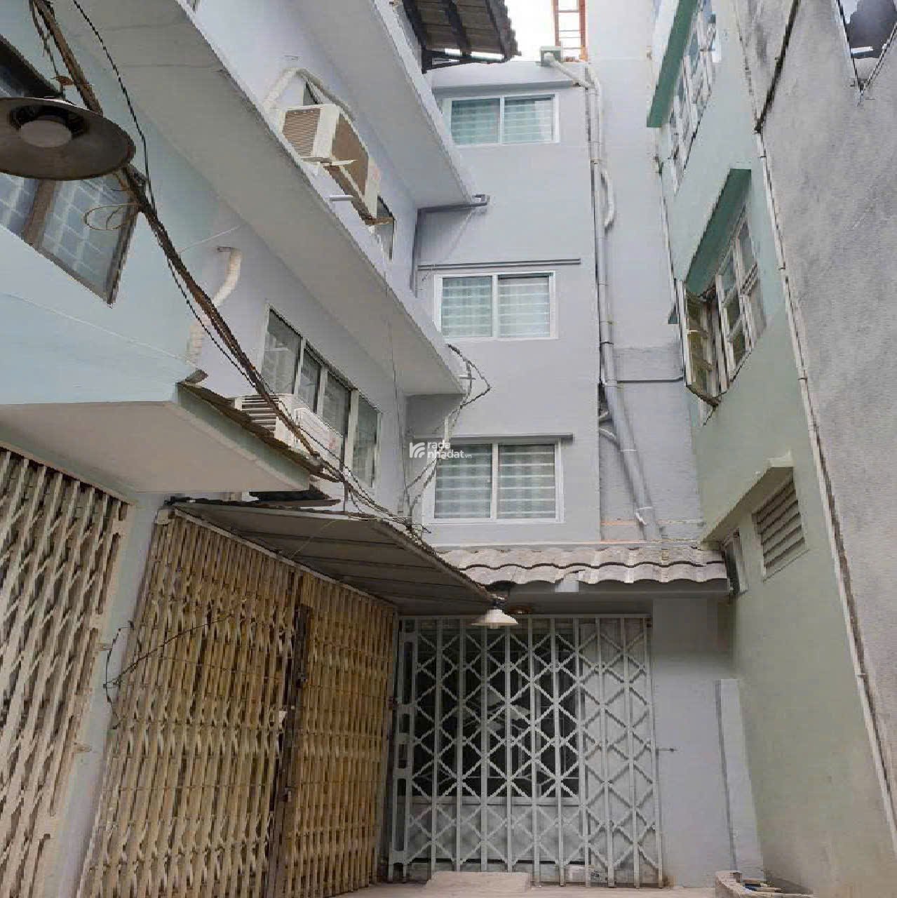 Bán nhà QUẬN 10 - Hòa Hưng - 3. 6 tỷ - 4 Tầng - 3.5 x 5 m vuông vức