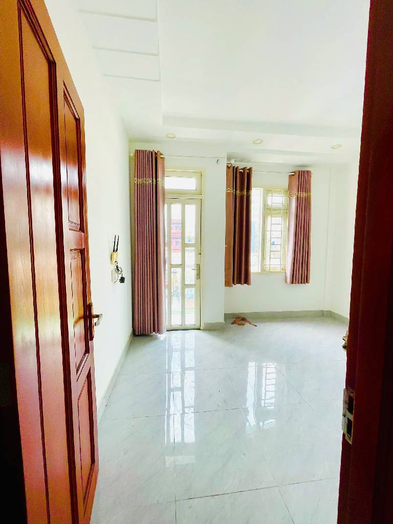   Nguyễn Biểu   Phường 1 Quận 5  