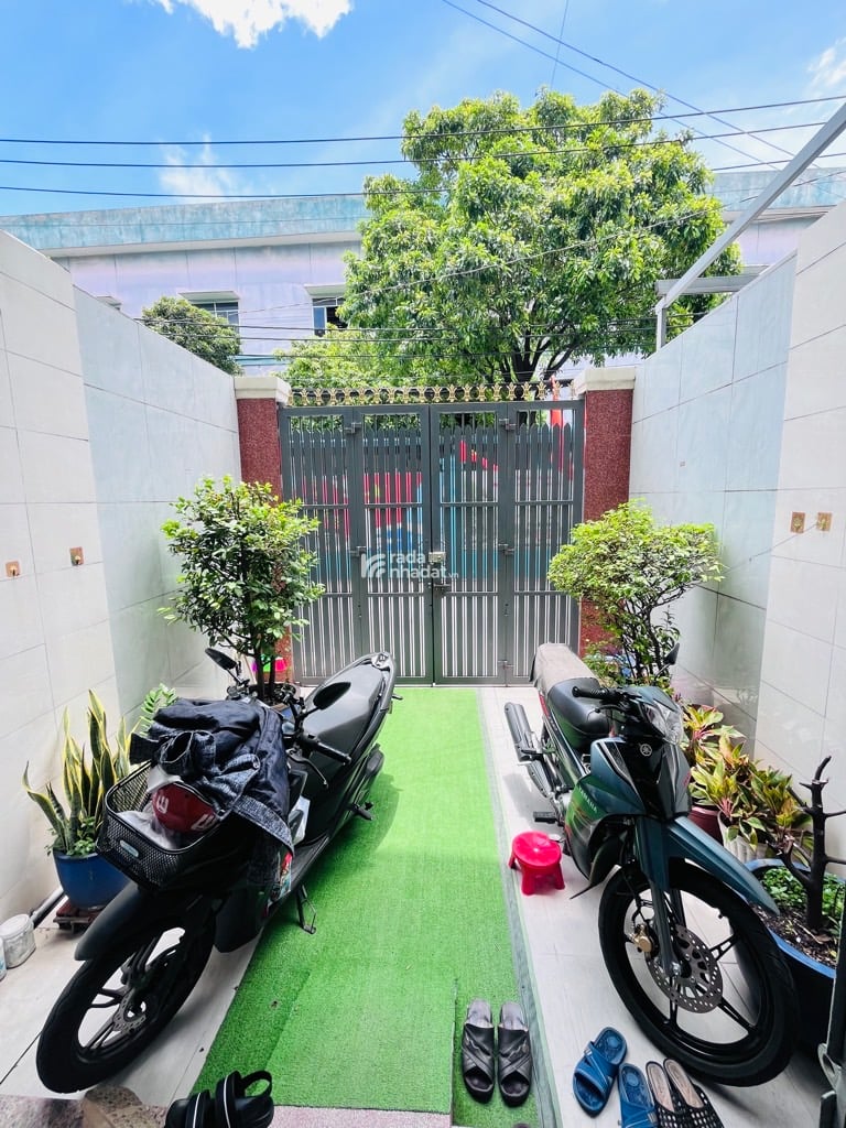 KHU ETOWN, HẺM XE HƠI TRƯỜNG CHINH, TÂN BÌNH, 75M2 CÓ KC Ở NGAY. GIẢM 350TR CHỈ CÒN 12.5T TL 