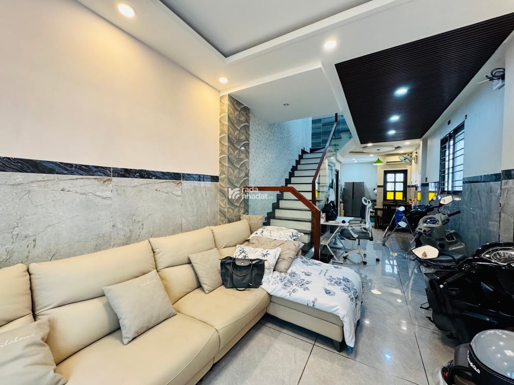 NGAY PEARL, SÁT MT NGUYỄN GIA TRÍ, BÌNH THẠNH, 45M2 MỚI Ở NGAY. GIẢM 550TR CHỈ 9.9T TL 