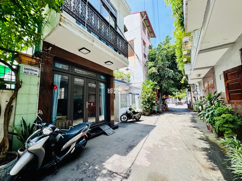 NGAY PEARL, SÁT MT NGUYỄN GIA TRÍ, BÌNH THẠNH, 45M2 MỚI Ở NGAY. GIẢM 550TR CHỈ 9.9T TL 