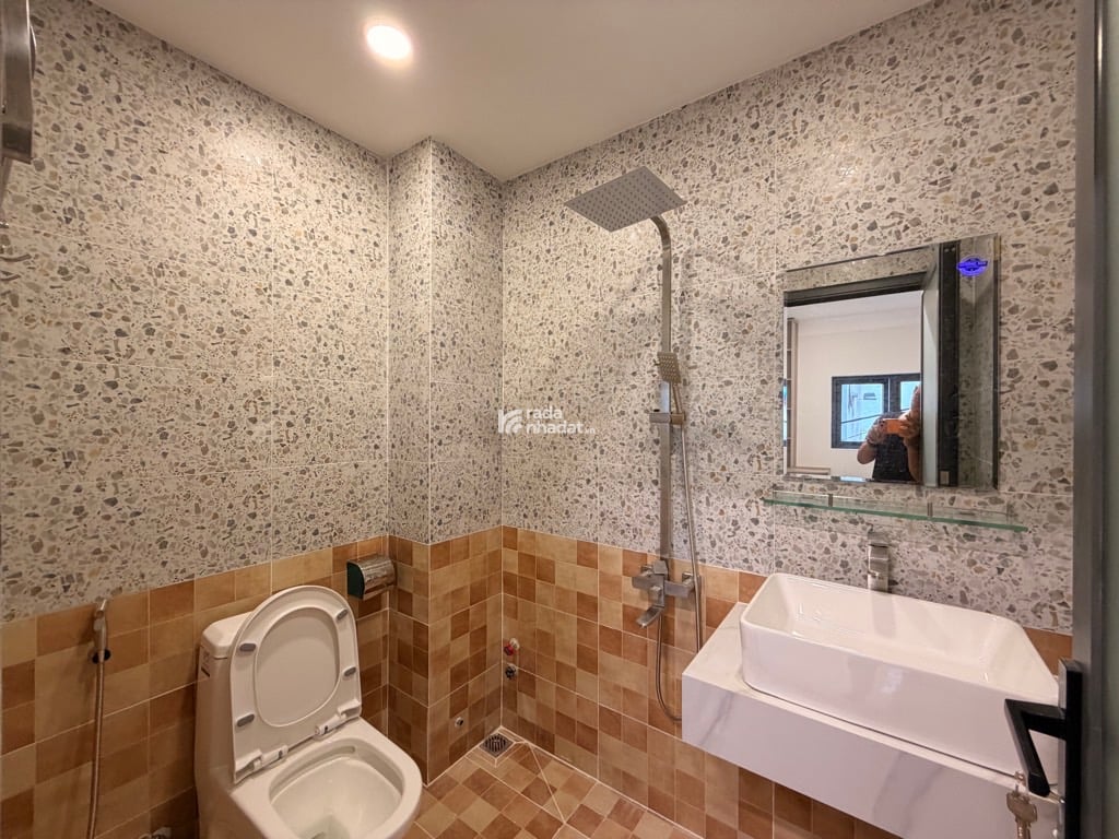 CHDV NGAY VINCOM PLAZA - HẺM XE HƠI NGUYỄN XÍ PHƯỜNG BÌNH THẠNH - 4 TẦNG 50M2 - DÒNG TIỀN 35TR/T