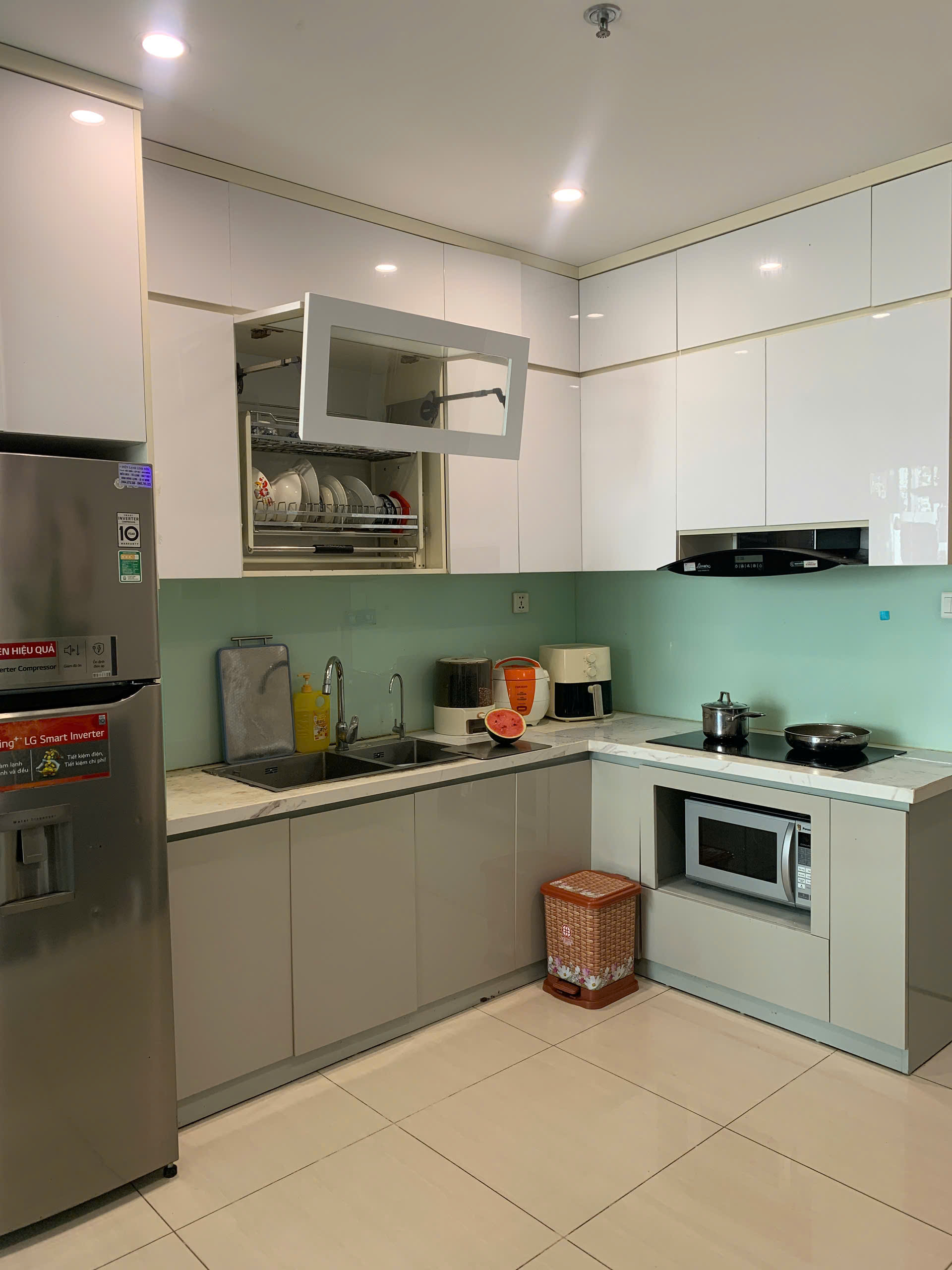 Bán gấp chung cư 2 ngủ Vinhomes Smartcity hơn 3.8 tỷ