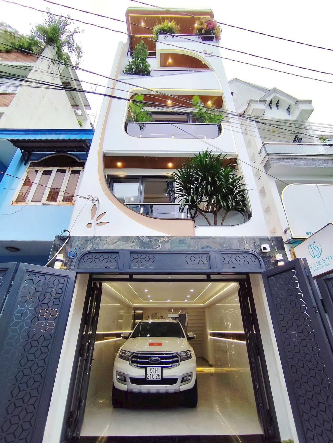 Hạ giá chỉ còn 3 tỷ 450 nhà 49m2 đường Hoàng Hoa Thám, P6, Bình Thạnh.