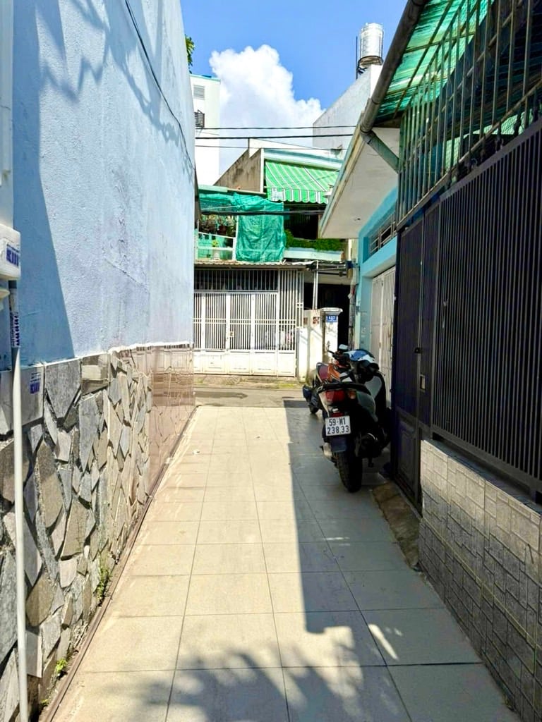 NGAY AEON MALL, HXH TÂY SƠN, TÂN PHÚ, 64M2 CHUẨN ĐẸP. HIẾM CÓ. GIẢM 550TR CHỈ 4.5T TL TỐT