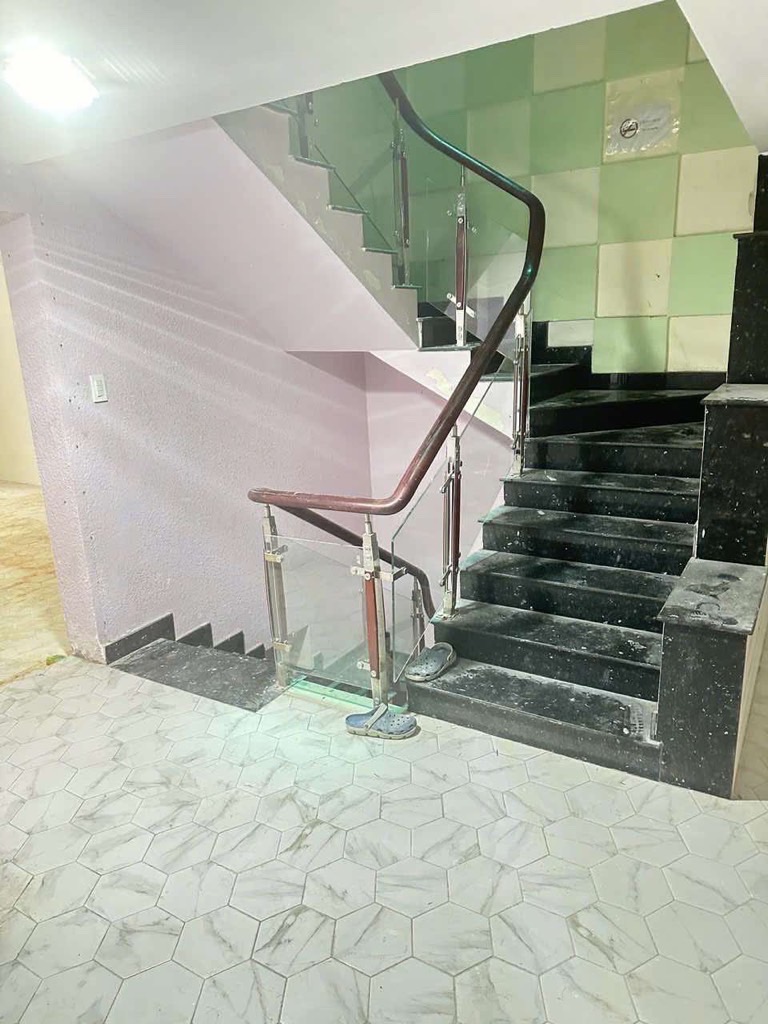 SIÊU VIP K300 - GIÁ TỐT BAO ĐẦU TƯ - ĐƯỜNG 10M VỈA HÈ - KINH DOANH