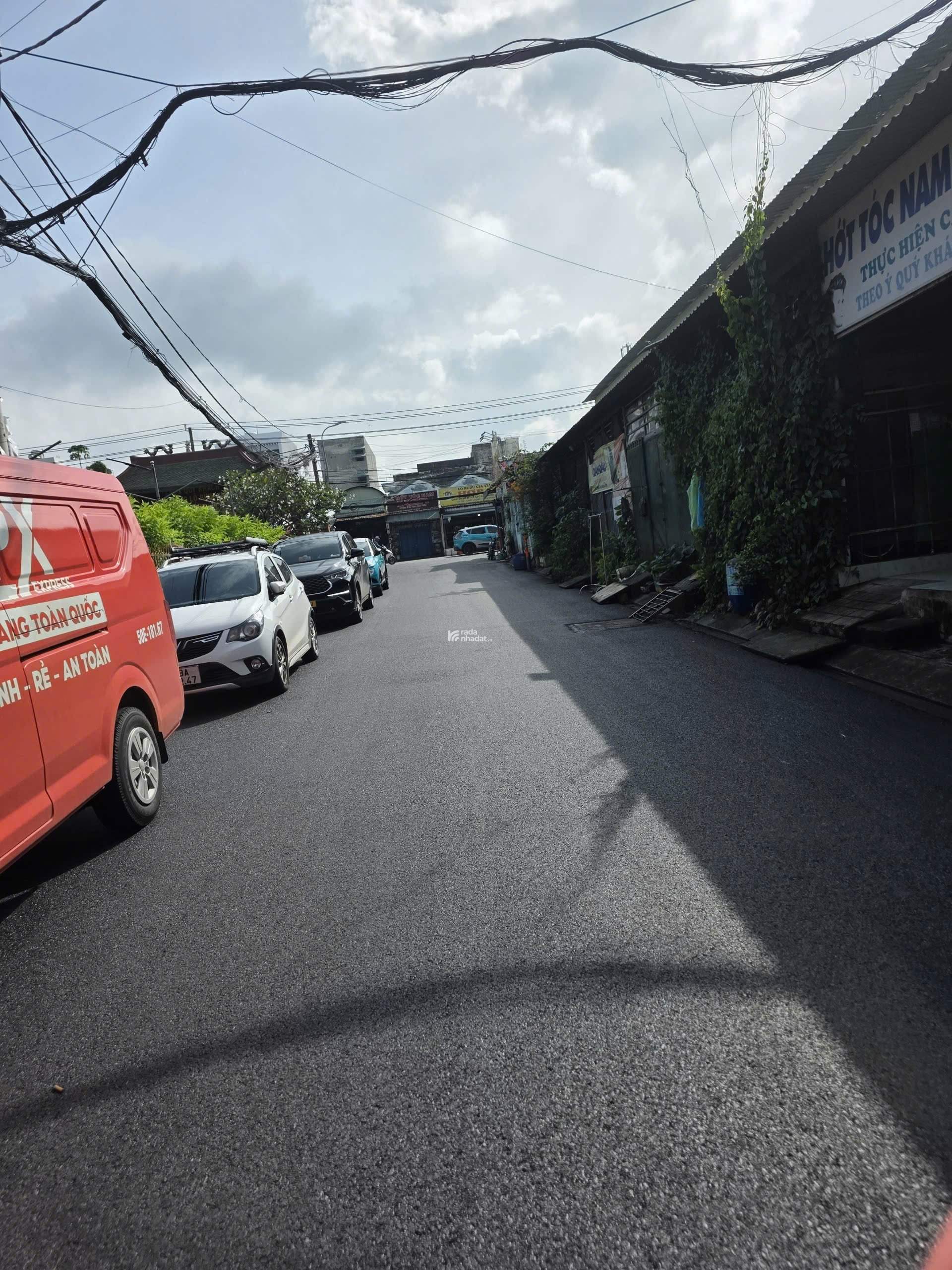  BÁN ĐẤT TẶNG NHÀ C4 NGANG KHỦNG DT 126M CHỈ 8.X TỶ Đ.NGUYỄN VĂN TĂNG-LÊ VĂN VIỆT Q9 