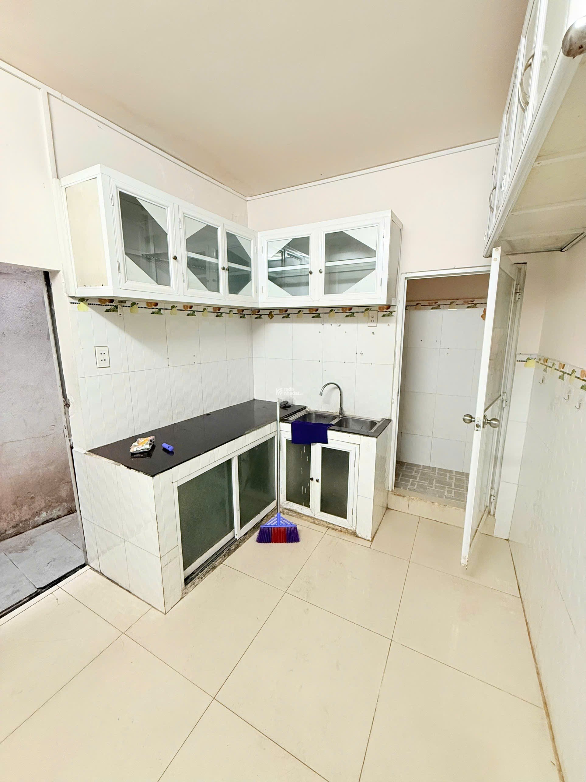Hẻm xe hơi tân bình dt 53 m2 chỉ 4 tỷ 85