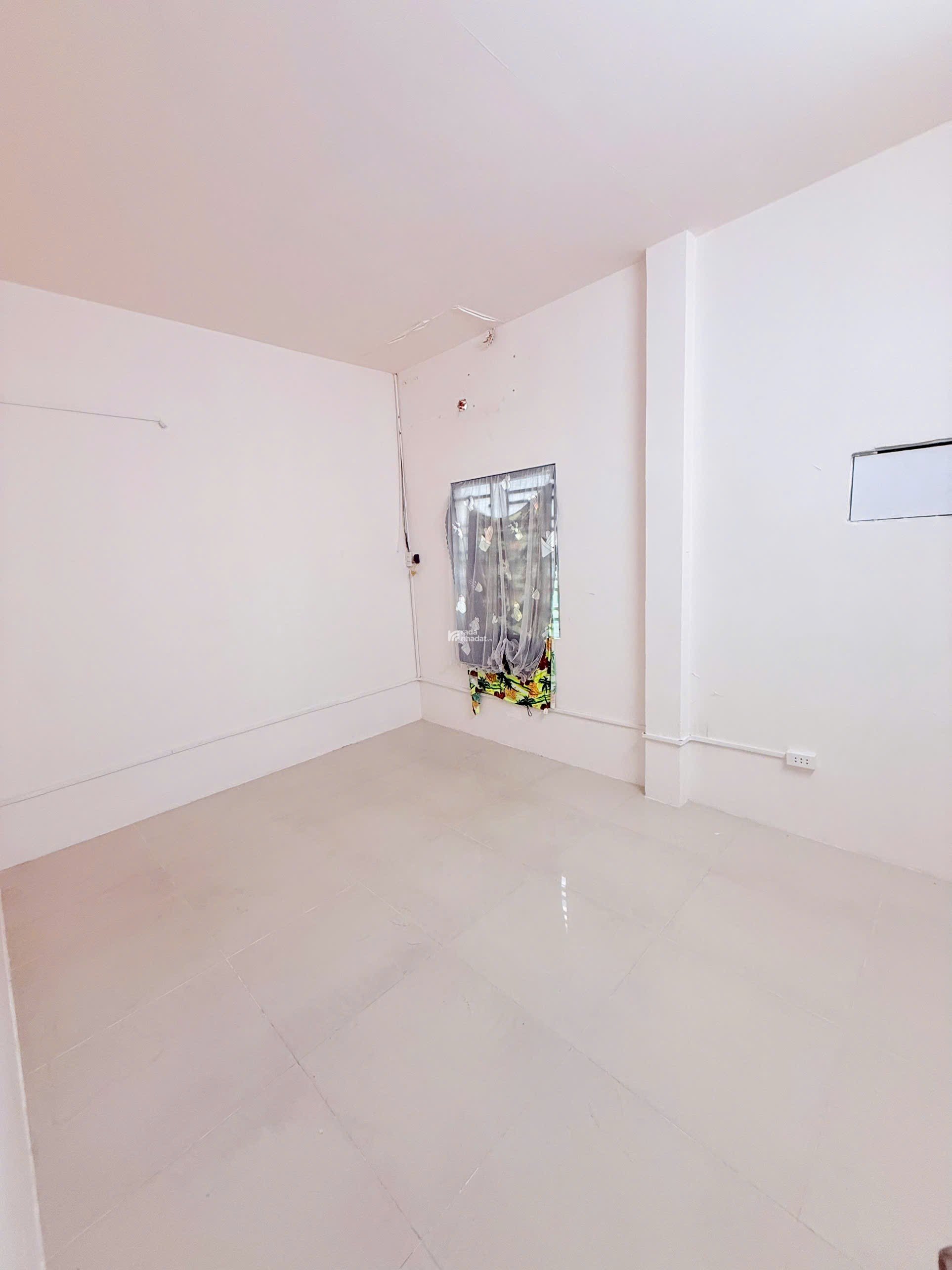 Hẻm xe hơi tân bình dt 53 m2 chỉ 4 tỷ 85