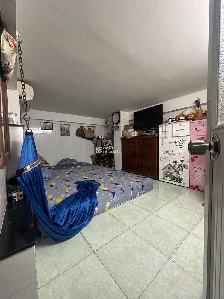 BÁN NHÀ 3 TẦNG SÁT KHU TÊN LỬA 110M2 NGANG 5M XE HƠI ĐỖ CỬA THU NHẬP 15TR/TH NHIK 6 TỶ 