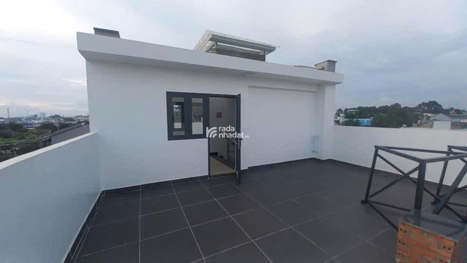 NHÀ ĐẸP Ở NGAY, DÒNG TIỀN HẤP DẪN, GẦN NÚT GIAO GÒ DƯA, 6,2X30; CHỈ 12,8 TỶ.