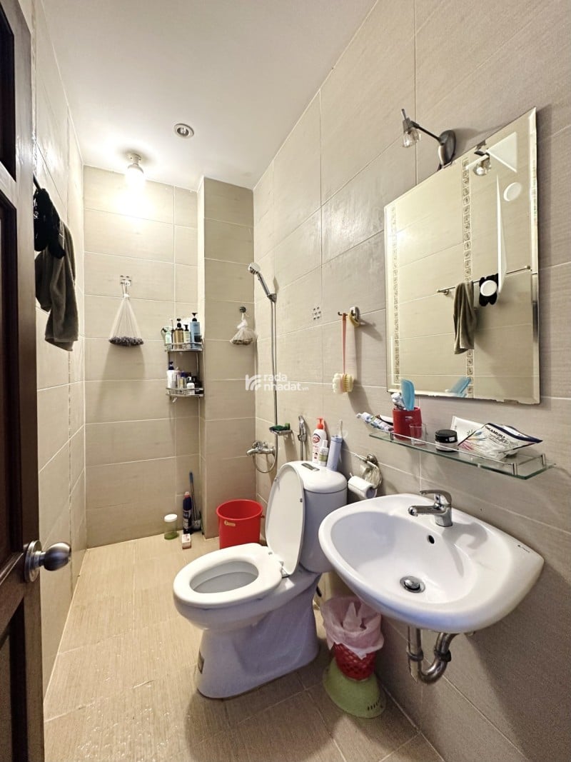 NHÀ QUẬN 1 GIÁ BÌNH THẠNH HẺM Ô TÔ NGUYỄN TRÃI, NGUYỄN CƯ TRINH