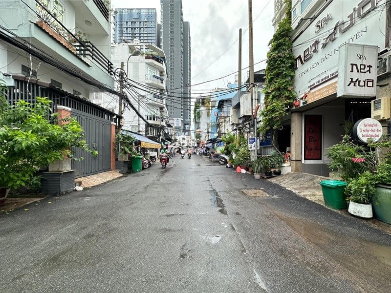 NHÀ QUẬN 1 GIÁ BÌNH THẠNH HẺM Ô TÔ NGUYỄN TRÃI, NGUYỄN CƯ TRINH