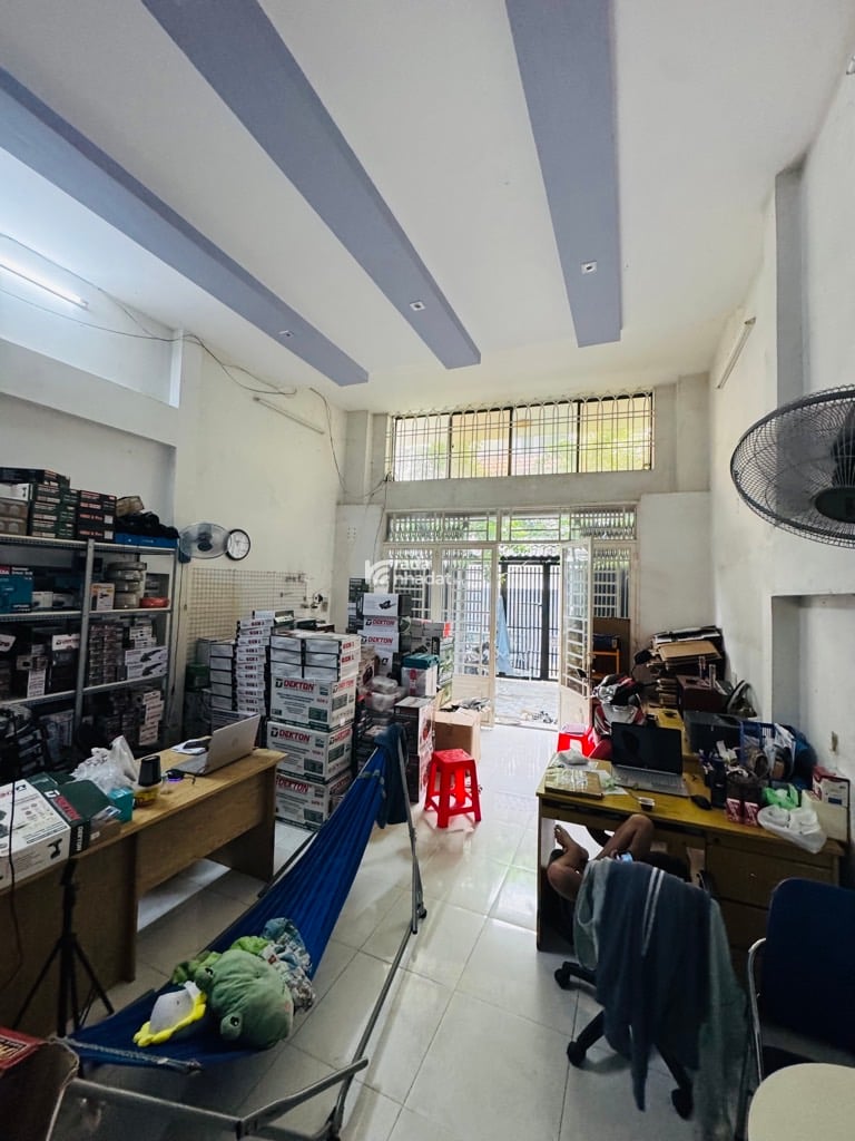 Siêu phẩm- Nhà 2 tầng - Ngay bx Miền Tây,  giáp Q.6,  Tiện ích bao la,  lưu thông thuận tiện 