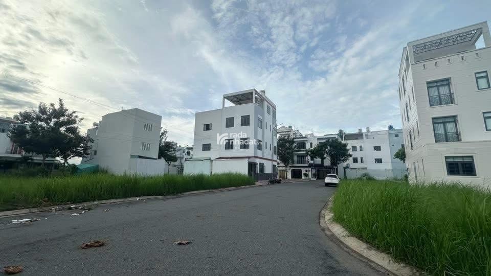 ĐẤT THỔ CƯ KHU ĐÔ THỊ 5 SAO NGAY CAO TỐC BẾN LỨC LONG THÀNH