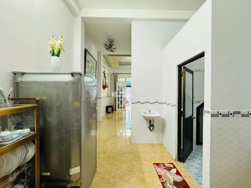 BÁN NHÀ 4 TẦNG BTCT BÌNH ĐÔNG 51M2 5.55 TỶ 5X11M GẦN CHUNG CƯ AQUA QUẬN 8