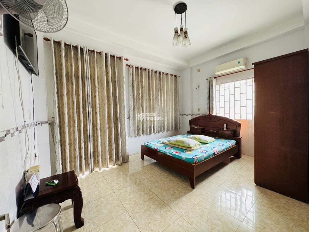 BÁN NHÀ 4 TẦNG BTCT BÌNH ĐÔNG 51M2 5.55 TỶ 5X11M GẦN CHUNG CƯ AQUA QUẬN 8