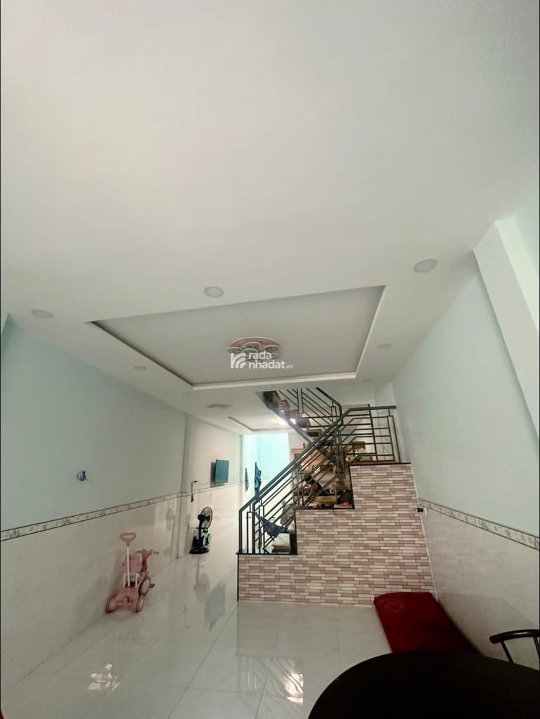 MŨI TÀU TRUÒNG CHINH CỘNG HÒA- P.15 -TÂN BÌNH- DT: 76M2- 2 TẦNG- 5 TỶ 4