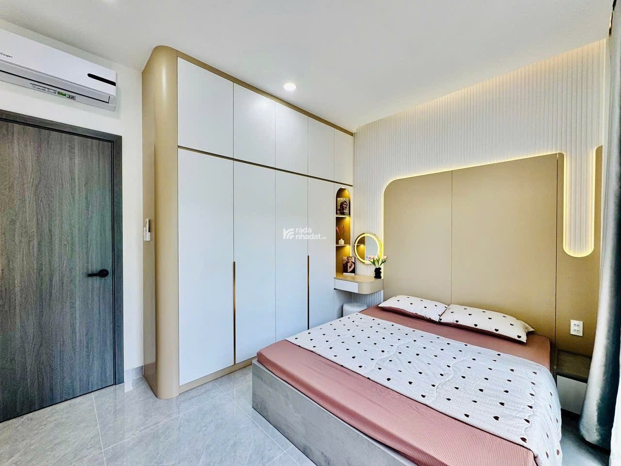 Chính chủ bán nhà 44m2 xây 3 tầng Lạc Long Quân, Tân Bình. Gần chợ Tân Bình. Hẻm 5m. Sổ sẵn
