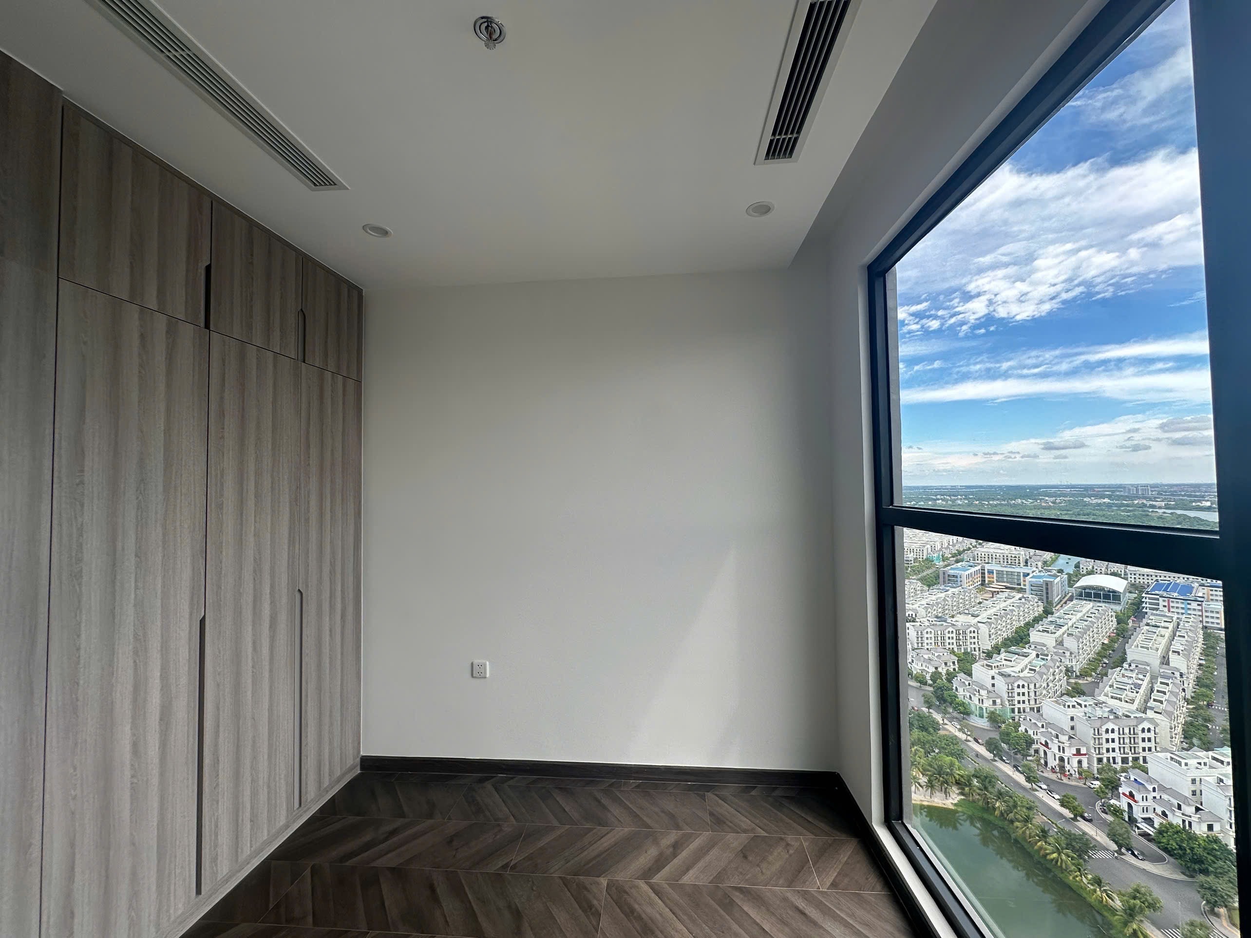 BÁN NHANH CĂN 3PN OPUS ONE-VIEW CỰC ĐẸP. GIÁ BÁN 9.2TỶ