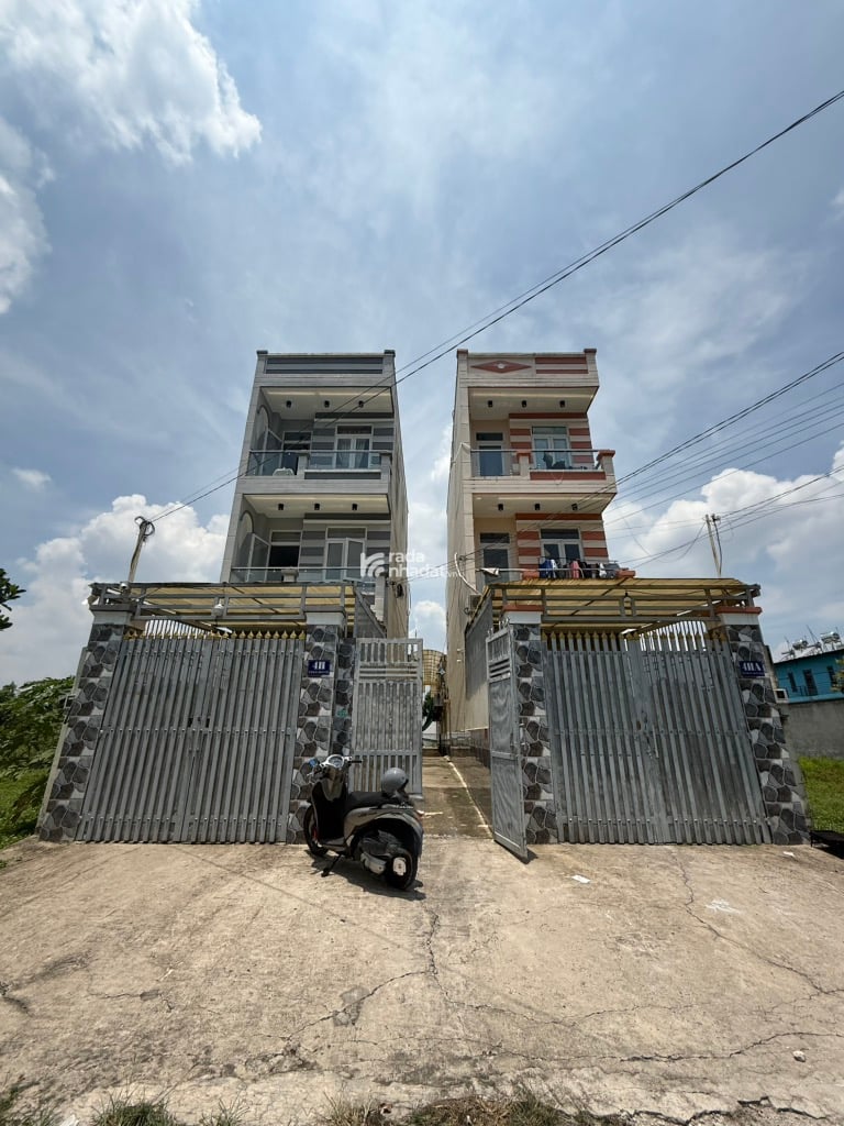 BÁN NHÀ 3 TẦNG-DIỆN TÍCH KHỦNG 448M2 -NGAY VÕ THỊ MÙI, HÒA PHÚ, CỦ CHI - GIÁ CHỈ 6.9 T