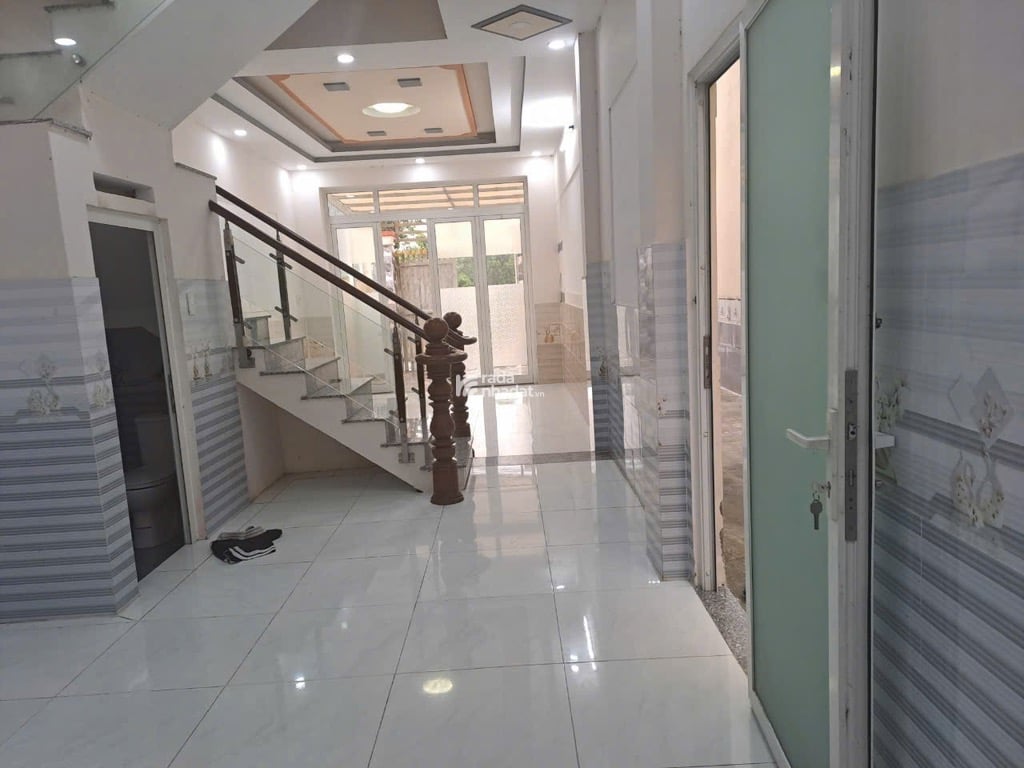 BÁN NHÀ 3 TẦNG-DIỆN TÍCH KHỦNG 448M2 -NGAY VÕ THỊ MÙI, HÒA PHÚ, CỦ CHI - GIÁ CHỈ 6.9 T