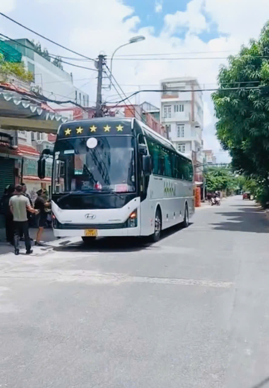 TÒA NHÀ CHDV 74 PHÒNG  5 MẶT BẰNG -DÒNG TIỀN KHỦNG 220 TRIÊU THÁNG- TÂN TẠO BÌNH TÂN-  GIÁ 49 TỶ