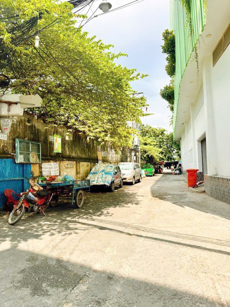 Ngộp Bank - Tới Dzồi . Tới Dzồi - 100tr / m2 HXH . 