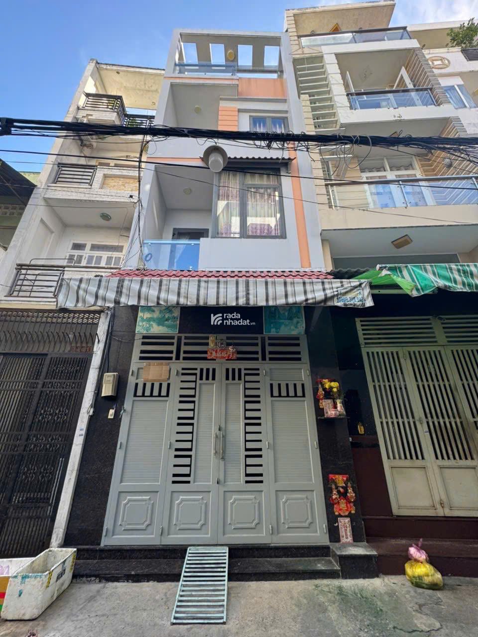 ĐƯỜNG 702 HỒNG BÀNG,QUẬN 11,NGAY CẦU VƯỢT CÂY GÕ (4,2m x 15m x4 TẦNG) 8,9 TỶ