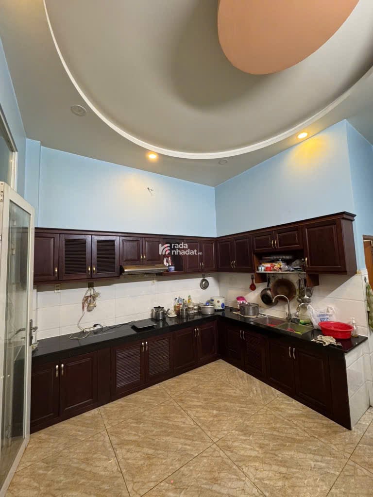 ĐƯỜNG 702 HỒNG BÀNG,QUẬN 11,NGAY CẦU VƯỢT CÂY GÕ (4,2m x 15m x4 TẦNG) 8,9 TỶ