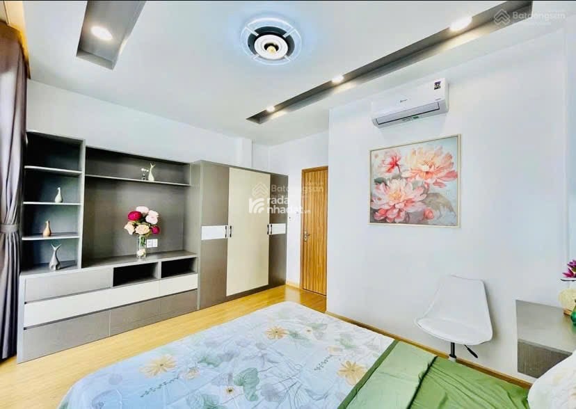 CHÚ Vinh bán Nhà đẹp Rẻ 48,8m2 3 tỷ 550tr đường Đoàn Thị Điểm P1 Phú Nhuận HCM