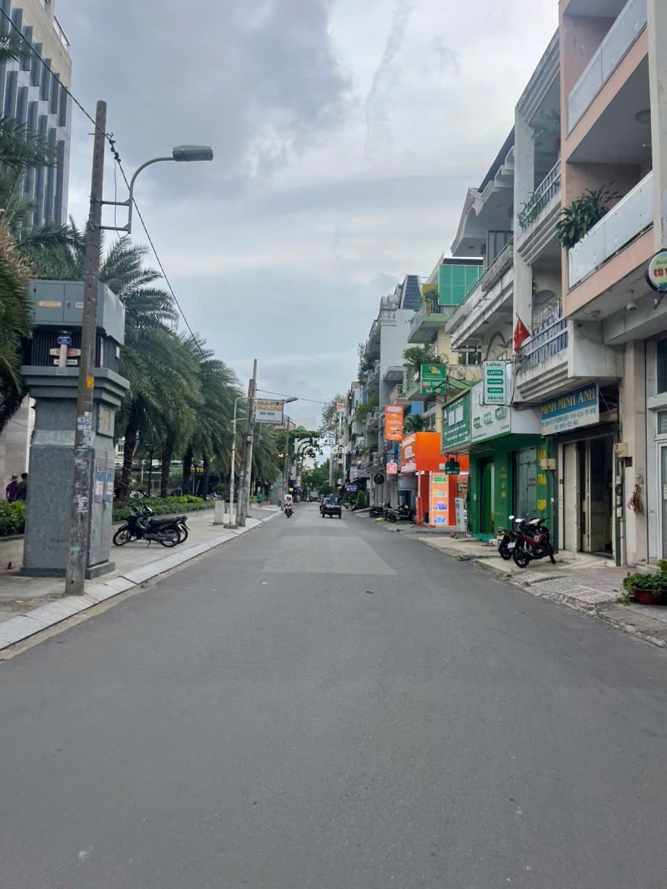 BÁN NHÀ HẺM 8M LÝ THƯỜNG KIỆT P14 QUẬN 10 - 5 TẦNG, 4x16 - 22 TỶ