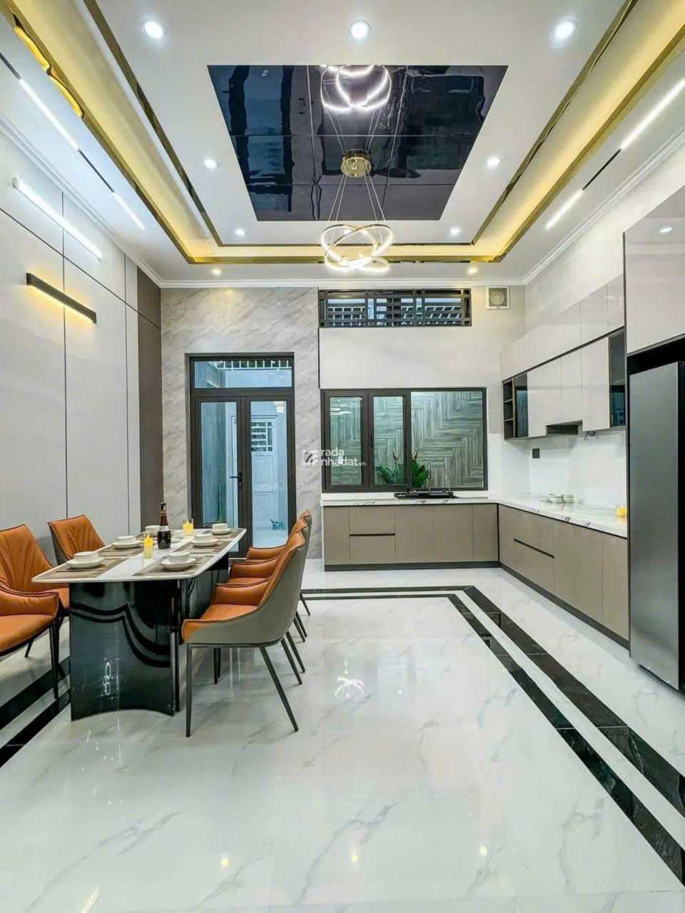 NHÀ 2 LẦU DT 260M GẦN BỆN VIỆN HOÀNG MỸ BINH DƯƠNG