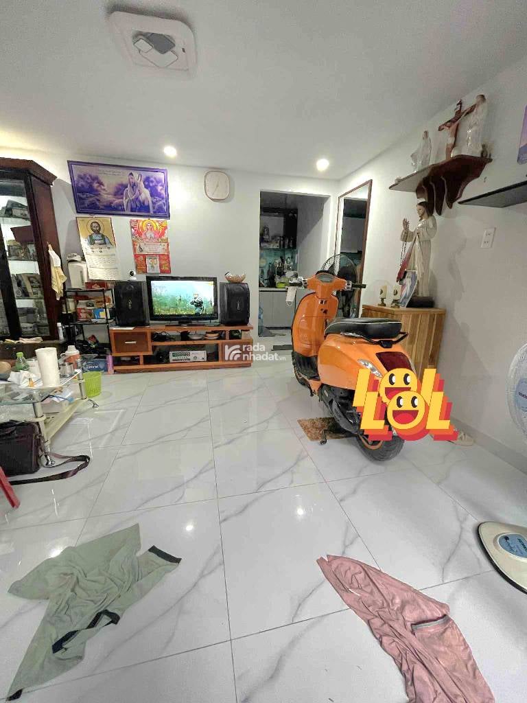 HẺM XE HƠI LÊ THÚC HOẠCH, TÂN PHÚ, CHUẨN 32M2 HIẾM CÓ. GIẢM 450TR CHỈ 4T 