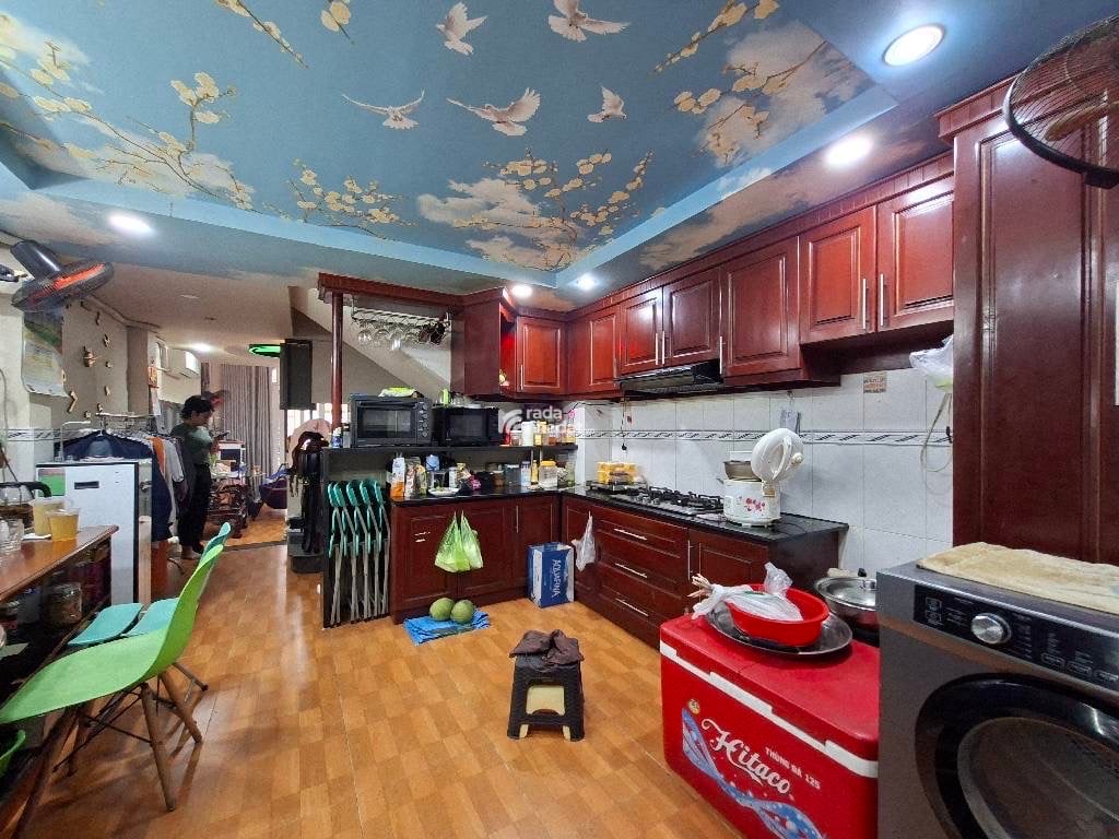 Nhà 5 tầng. Hẻm ô tô.  Ngay vòng xoay Lê Đại Hành Âu Cơ-Phường 14, Quận 11,