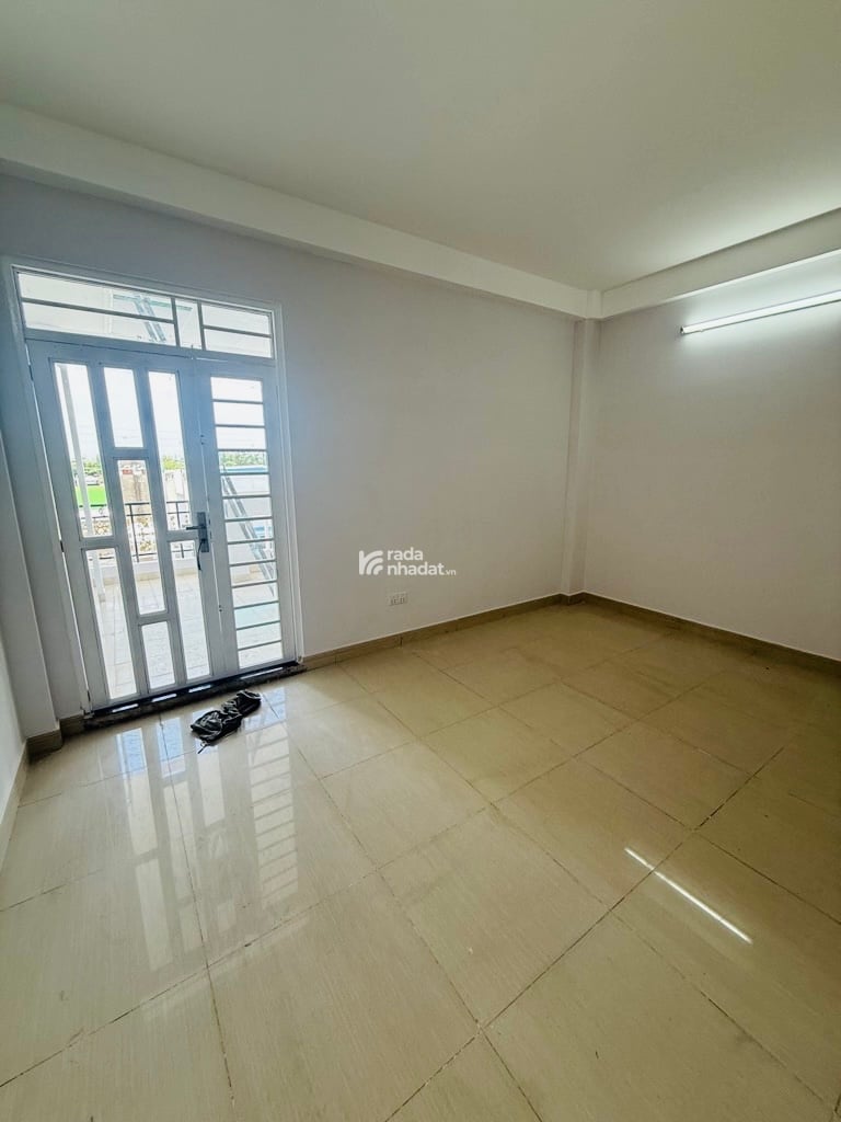 Bán nhà 3 tầng, đường Tây Lân - Hương Lộ 2, DT 5X14, 5PN, hẻm xe hơi, ko lộ giới.