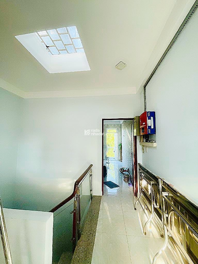 Ban nhà đường nguyễn hữu tiến tây thạnh