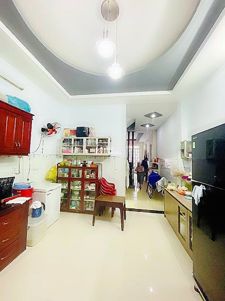 Ban nhà đường nguyễn hữu tiến tây thạnh