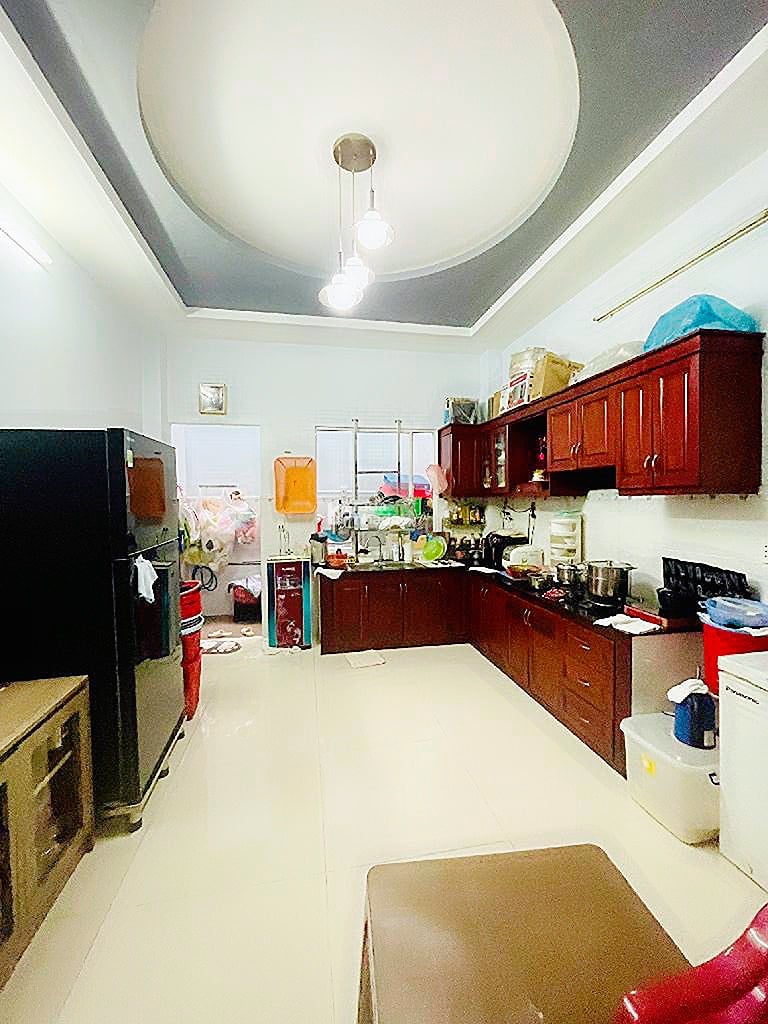 Ban nhà đường nguyễn hữu tiến tây thạnh