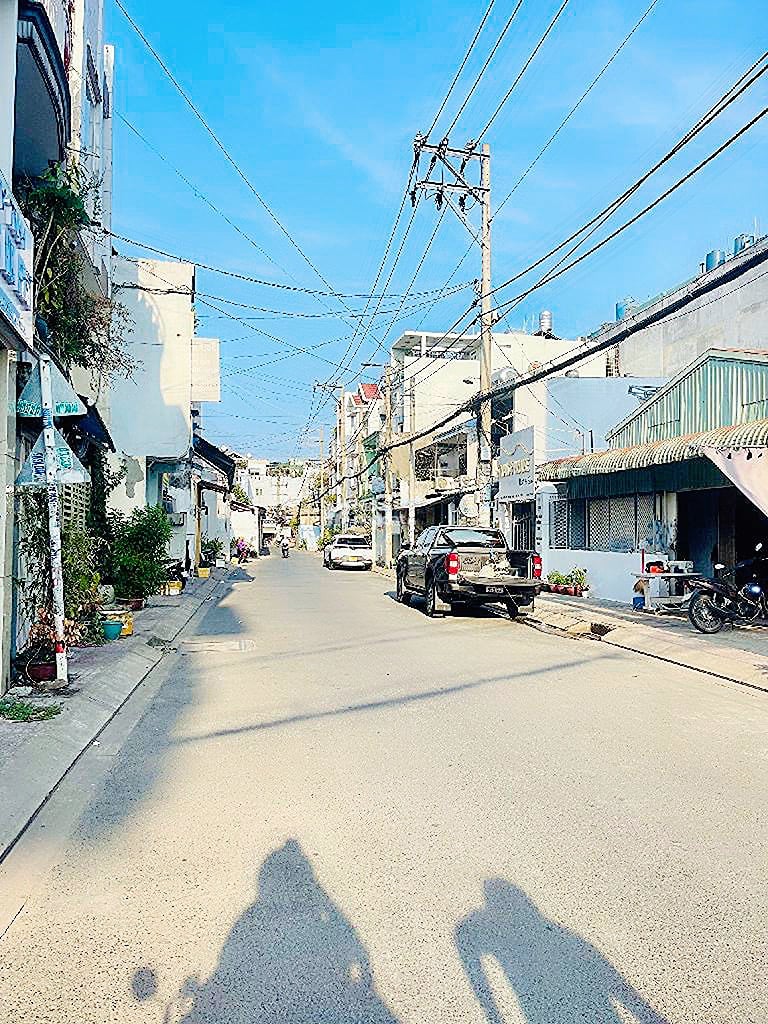 Ban nhà đường nguyễn hữu tiến tây thạnh