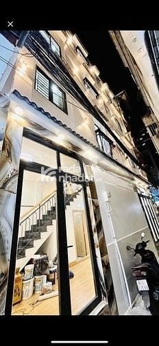 CC BÁN NHÀ P7 Q10 NGANG 10m (4 tầng) Hẻm Thông Thoáng,Thu Nhập 300tr