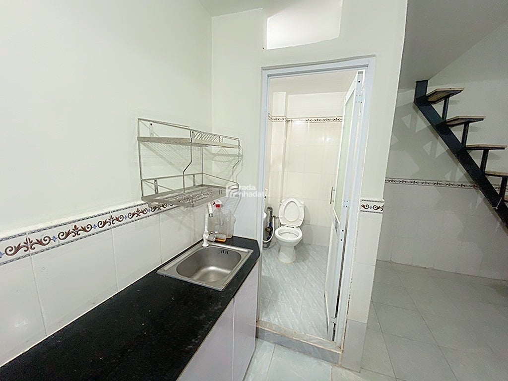 Bán toà nhà dịch dụ đừng số 9 bình hưng hoà 