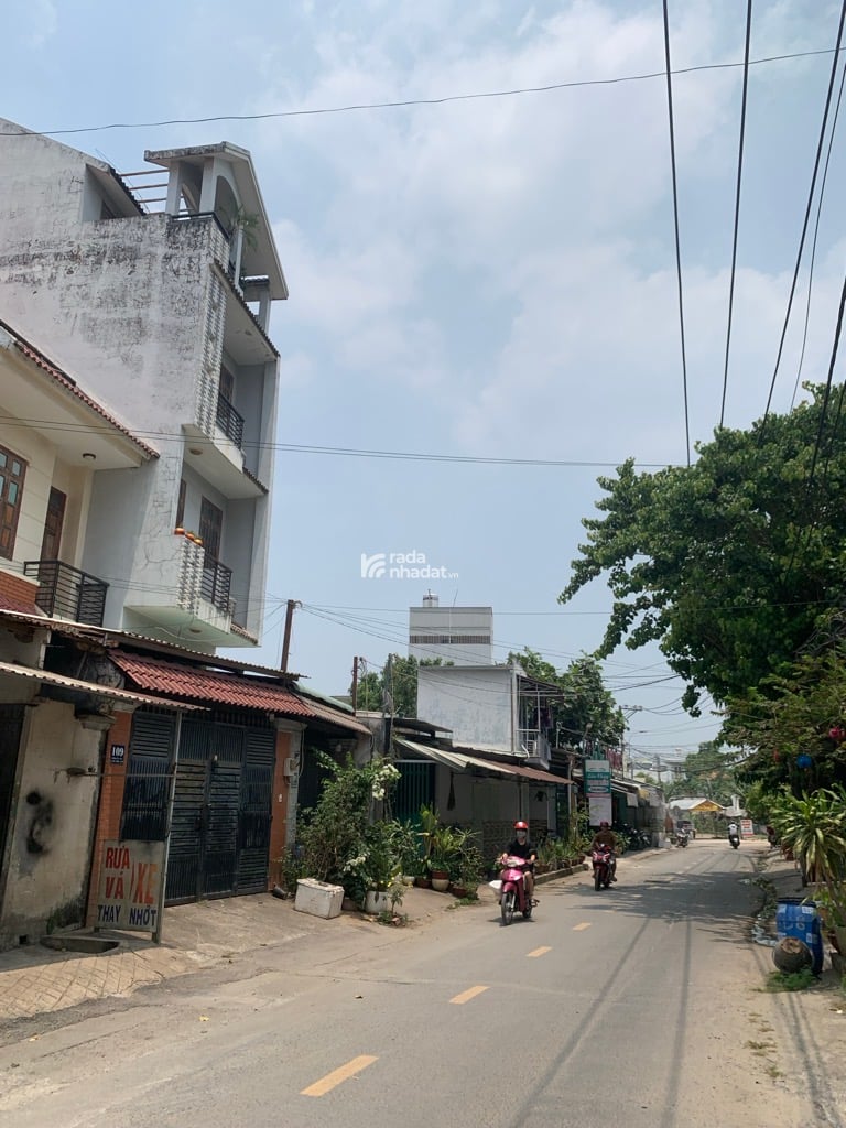 HẺM XE HƠI, NGANG HIỀM GẦN 6m, GẦN HOÀNG DIỆU 2, 110m2 NHỈNH 6 TỶ.